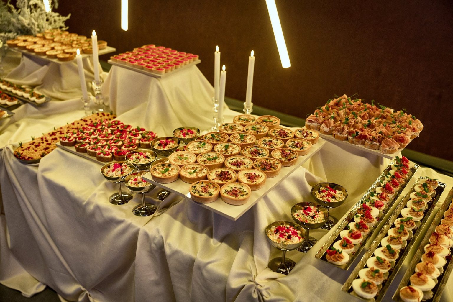 Новогодний фуршет со свечами, VIP Events Catering Варшава